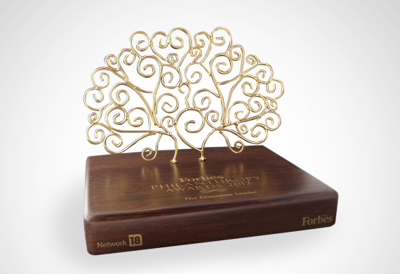 <h2>Forbes Philanthrophy Award Trophy<h2>